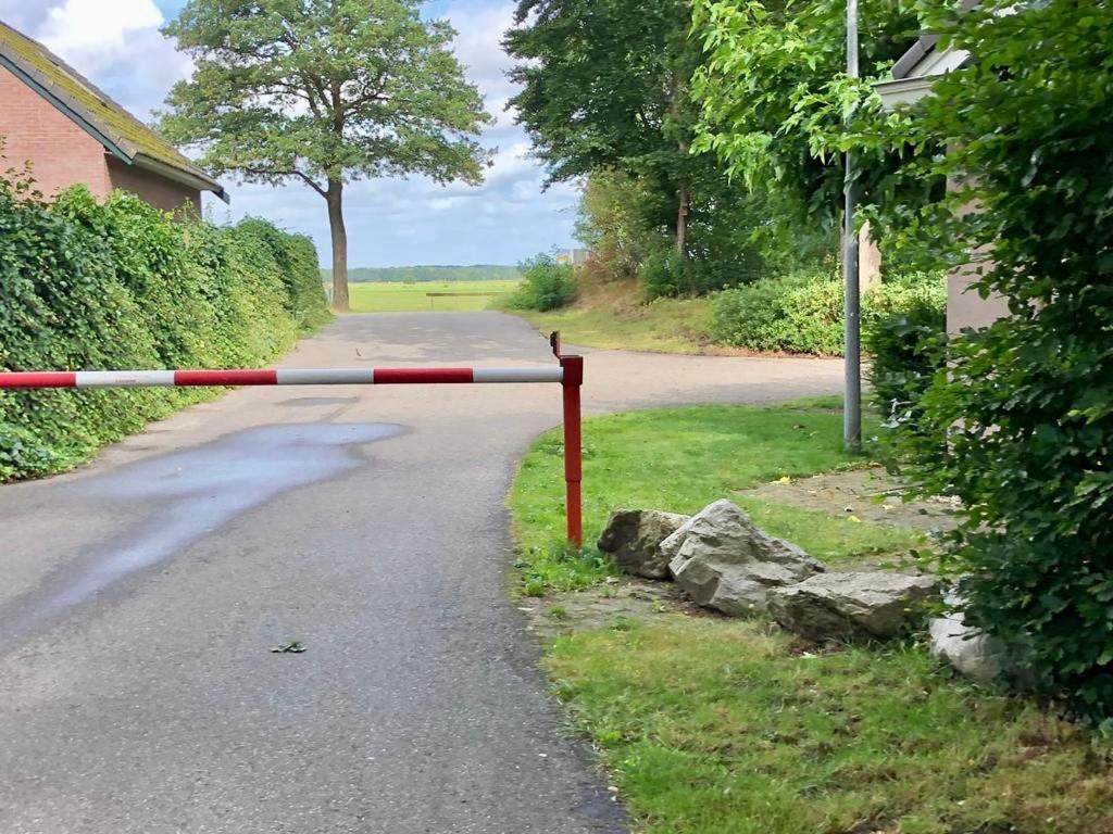 Landzicht Natuur Rust En Ruimte Villa Oosterwolde  Exteriör bild