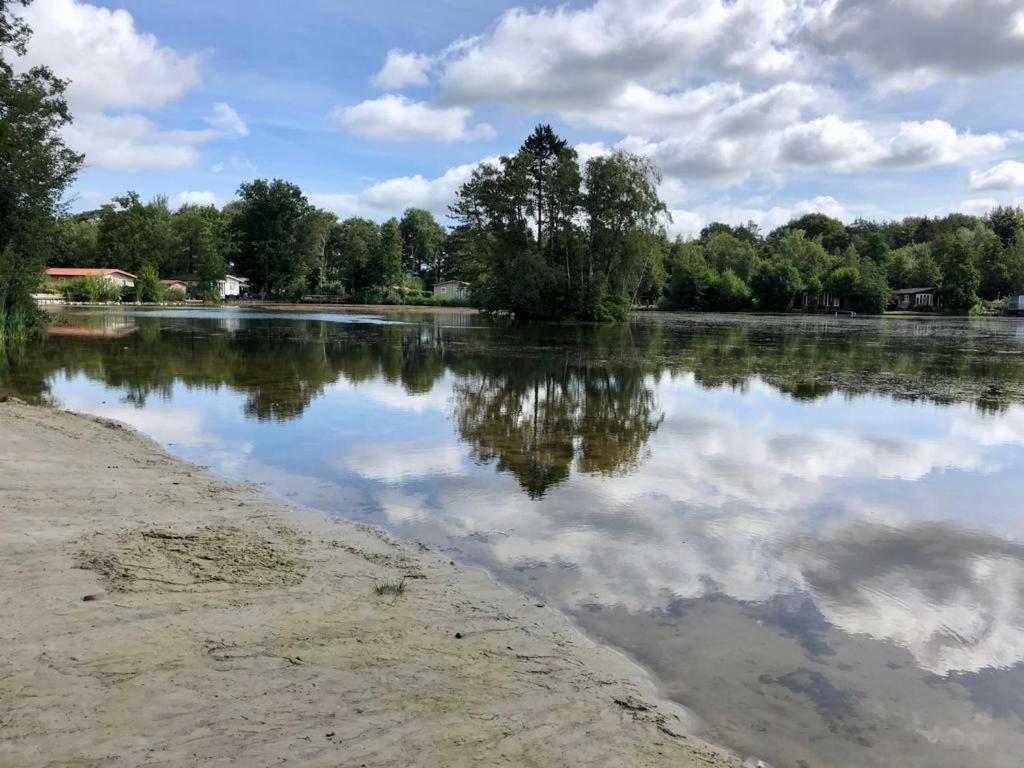 Landzicht Natuur Rust En Ruimte Oosterwolde  Exteriör bild